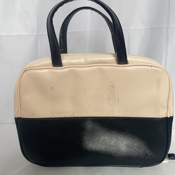 VICTORIA SECRET BLACK AND PINK MAKE UP BAG - Picture 4 of 6